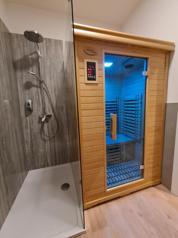 Deluxe Apartments "In The Center" Rijeka Ngoại thất bức ảnh