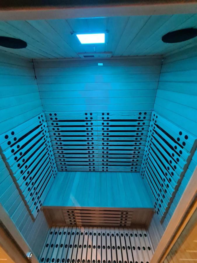 Deluxe Apartments "In The Center" Rijeka Ngoại thất bức ảnh